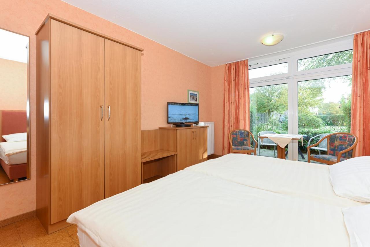 Hotel-Pension Altes Siel Bensersiel Exterior foto