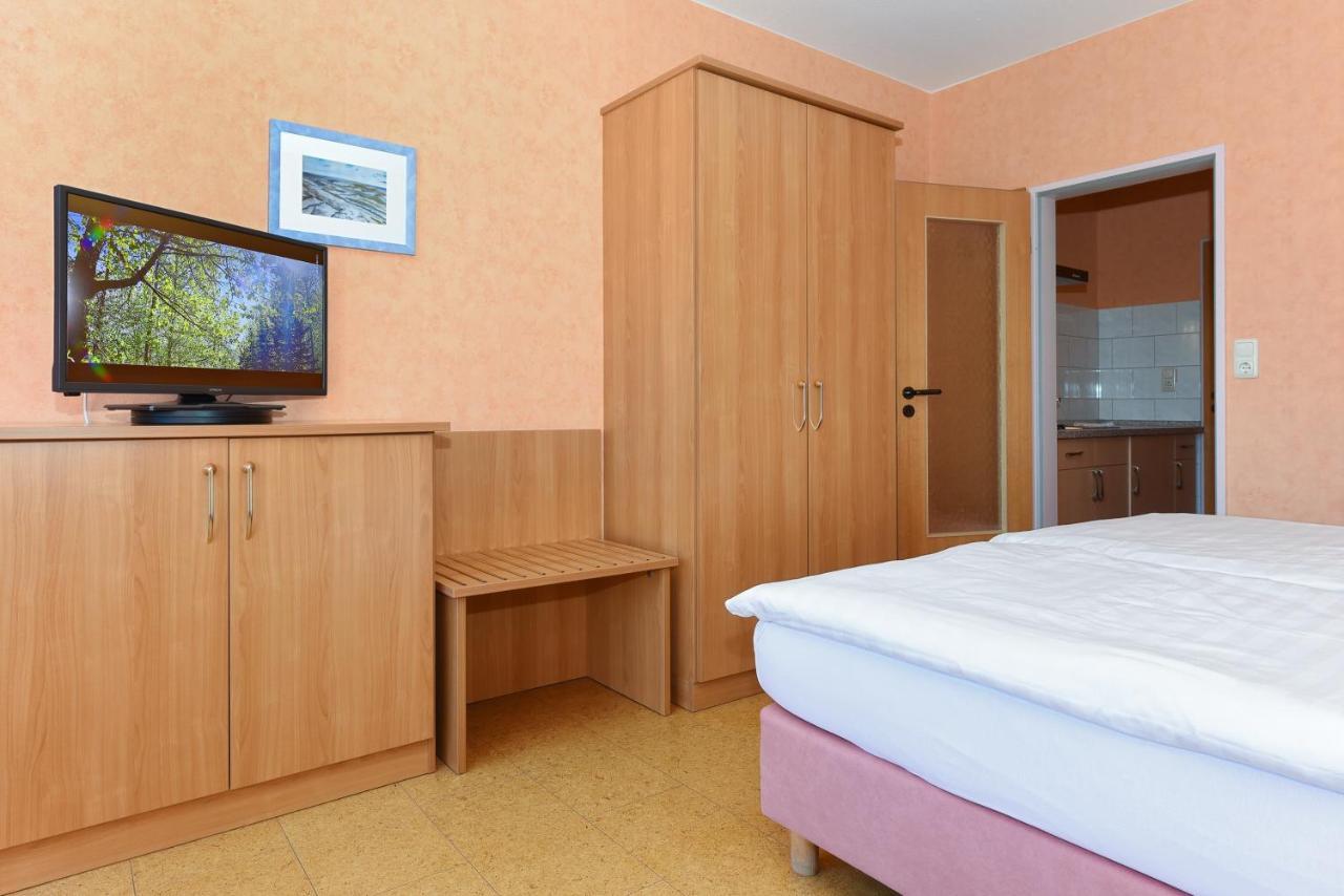 Hotel-Pension Altes Siel Bensersiel Exterior foto