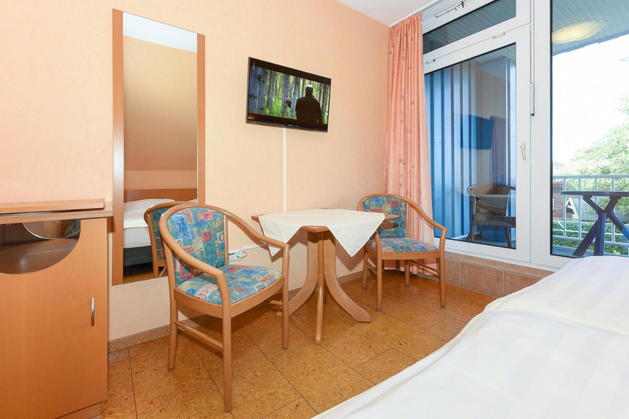 Hotel-Pension Altes Siel Bensersiel Exterior foto