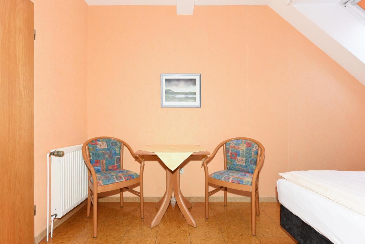 Hotel-Pension Altes Siel Bensersiel Exterior foto